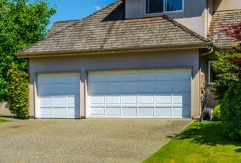 Golden Garage Door Service Pelham, NY 914-228-5153 - custom-cont-gdr-18m